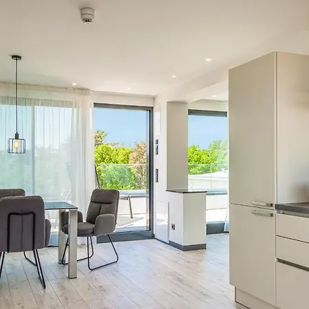 Prora Solitaire Avida Loft17 * Binz